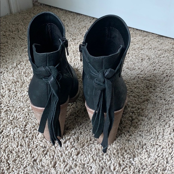 Vince Camuto Black Booties - Picture 6 of 6
